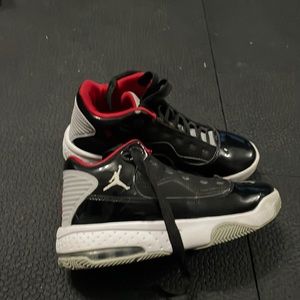 Jordan Max Aura 2 Black Cement - youth boys 6